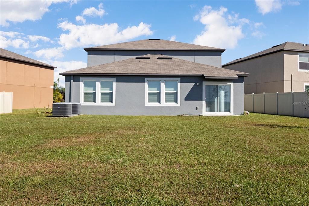 待售: $539,000 (6 贝兹, 3 浴室, 3326 平方英尺)