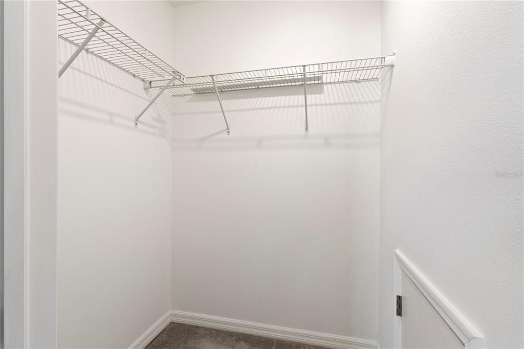 待售: $539,000 (6 贝兹, 3 浴室, 3326 平方英尺)