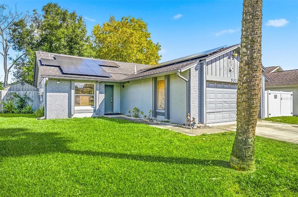 Activo con contrato: $300,000 (3 camas, 2 baños, 1328 Pies cuadrados)