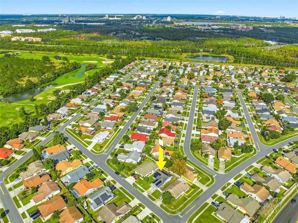 Activo con contrato: $300,000 (3 camas, 2 baños, 1328 Pies cuadrados)