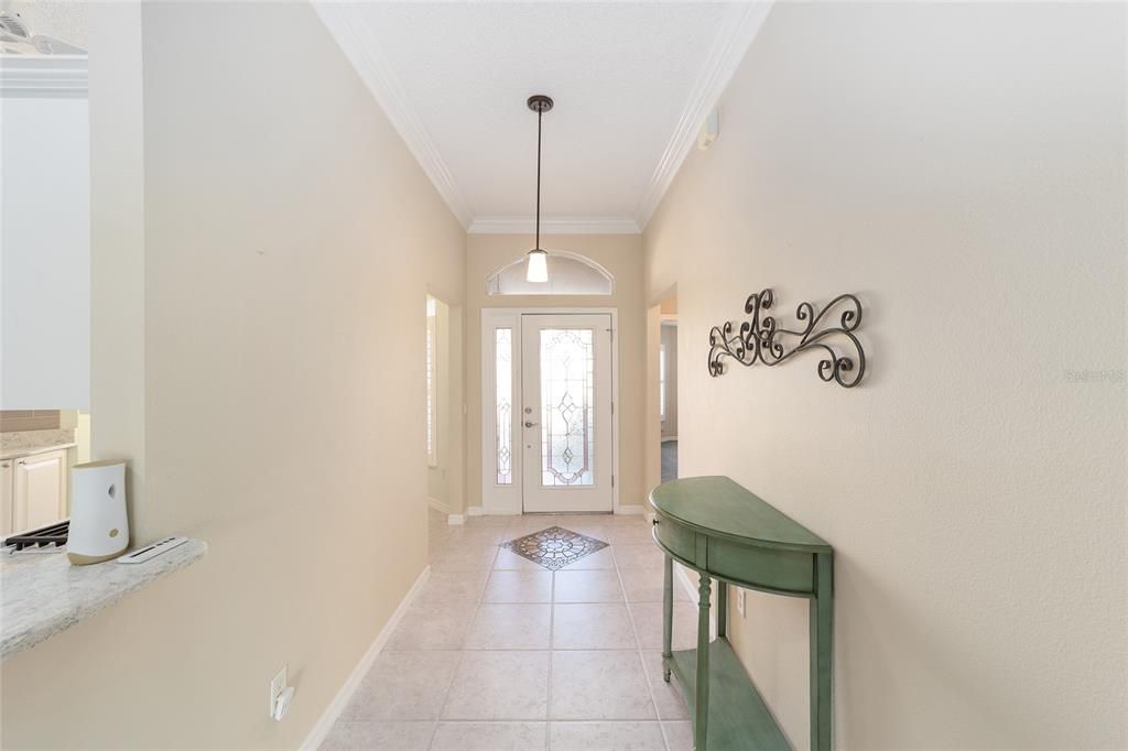 合同活跃: $524,900 (3 贝兹, 2 浴室, 2105 平方英尺)