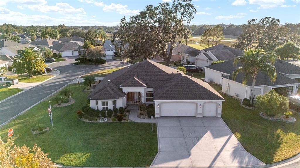 合同活跃: $524,900 (3 贝兹, 2 浴室, 2105 平方英尺)