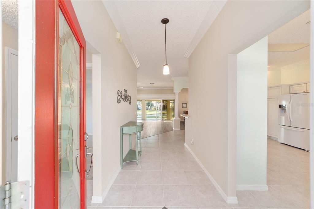 合同活跃: $524,900 (3 贝兹, 2 浴室, 2105 平方英尺)