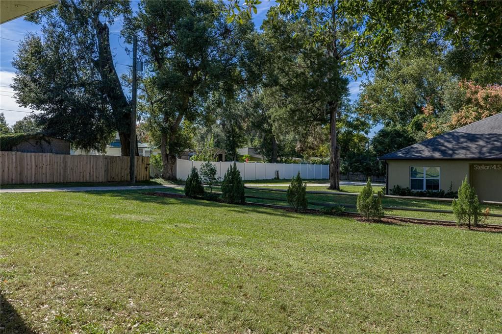 For Sale: $399,900 (3 beds, 2 baths, 1654 Square Feet)