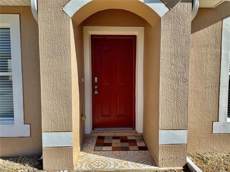 合同活跃: $1,960 (4 贝兹, 2 浴室, 1892 平方英尺)