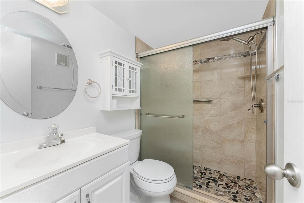 En Venta: $158,000 (2 camas, 2 baños, 886 Pies cuadrados)