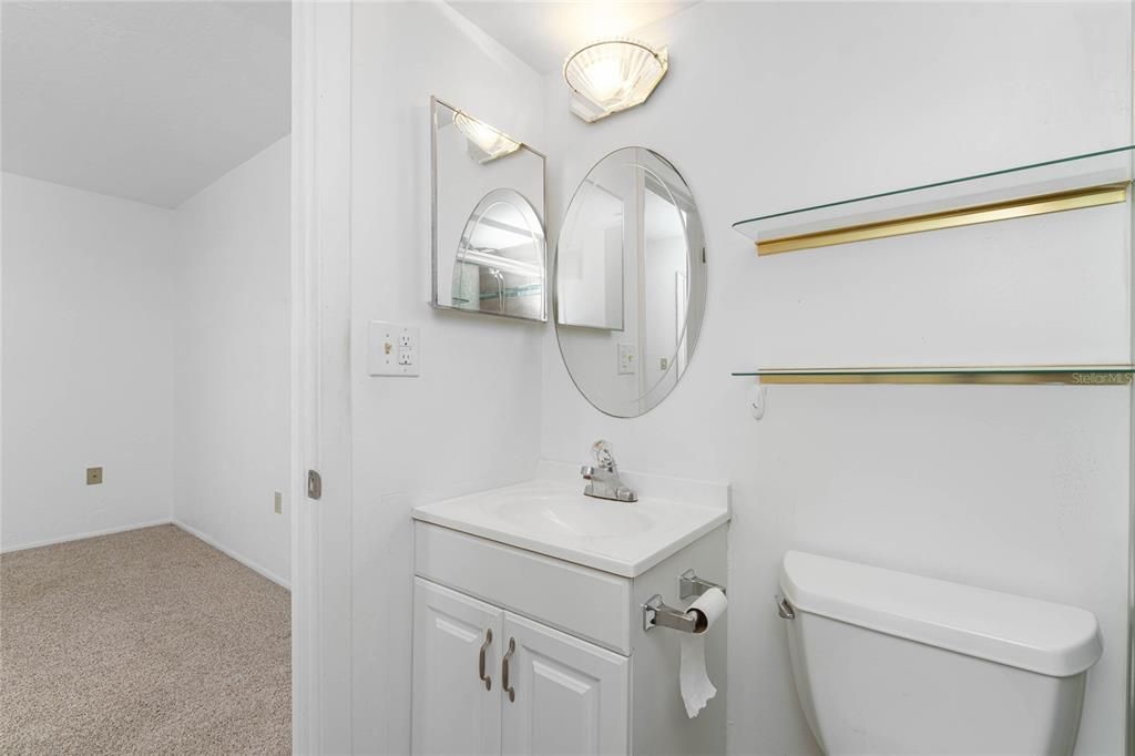 En Venta: $158,000 (2 camas, 2 baños, 886 Pies cuadrados)