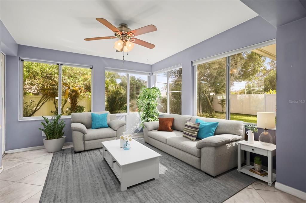 For Sale: $335,000 (2 beds, 2 baths, 1231 Square Feet)