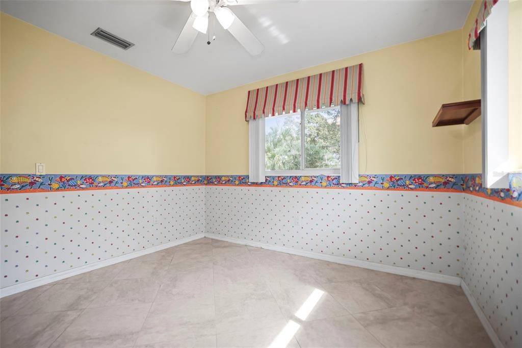 For Sale: $335,000 (2 beds, 2 baths, 1231 Square Feet)