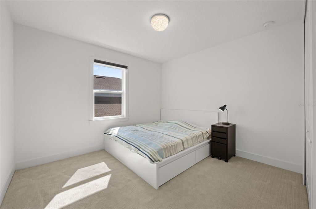 For Sale: $1,150,000 (6 beds, 4 baths, 4867 Square Feet)