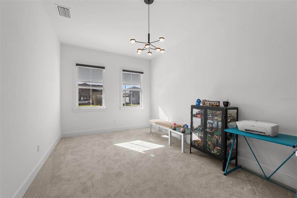 For Sale: $1,150,000 (6 beds, 4 baths, 4867 Square Feet)