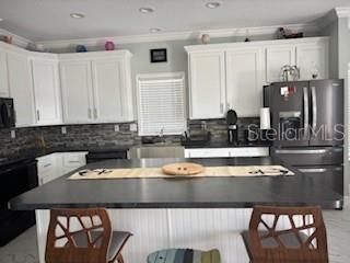 For Rent: $3,900 (2 beds, 2 baths, 880 Square Feet)
