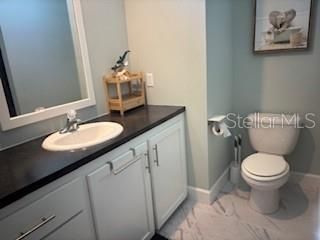 For Rent: $3,900 (2 beds, 2 baths, 880 Square Feet)