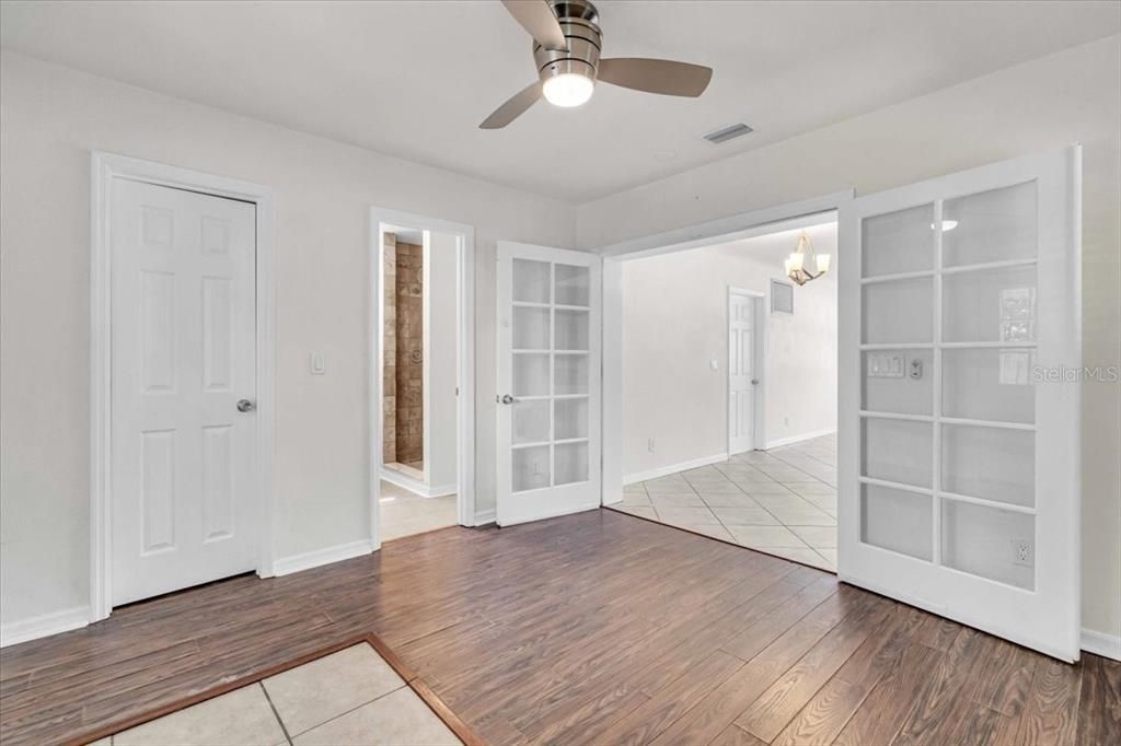 For Rent: $2,500 (3 beds, 2 baths, 1280 Square Feet)