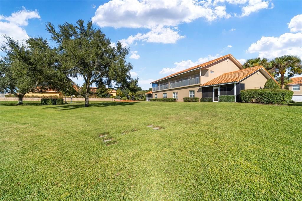 For Sale: $239,900 (2 beds, 2 baths, 1281 Square Feet)