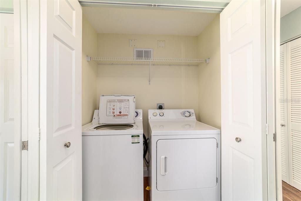 For Sale: $239,900 (2 beds, 2 baths, 1281 Square Feet)