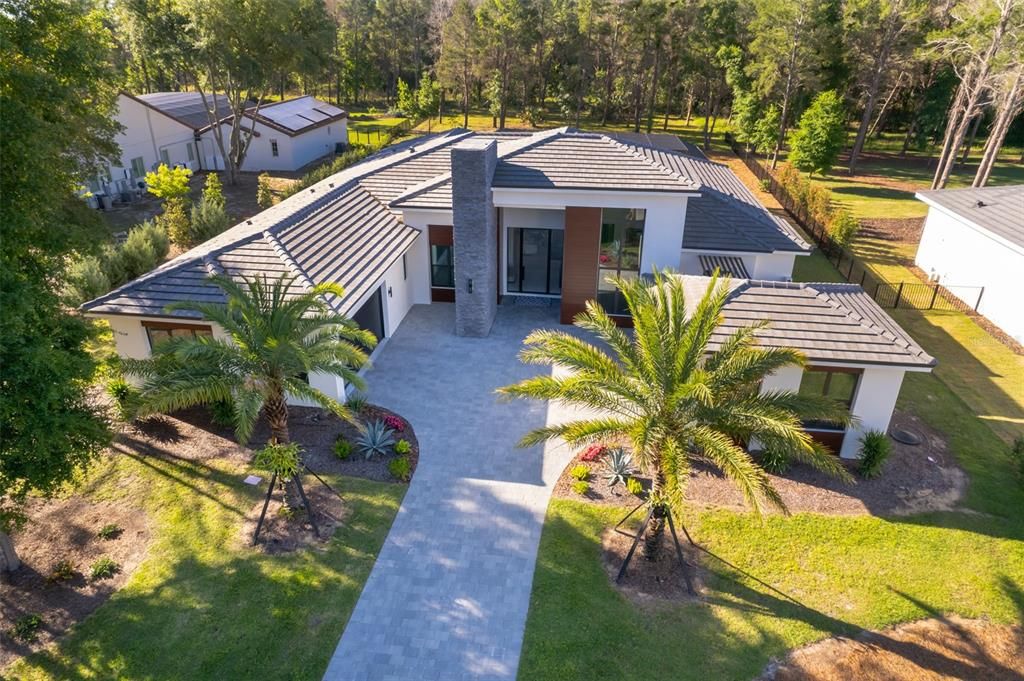 En Venta: $2,749,900 (4 camas, 4 baños, 3823 Pies cuadrados)