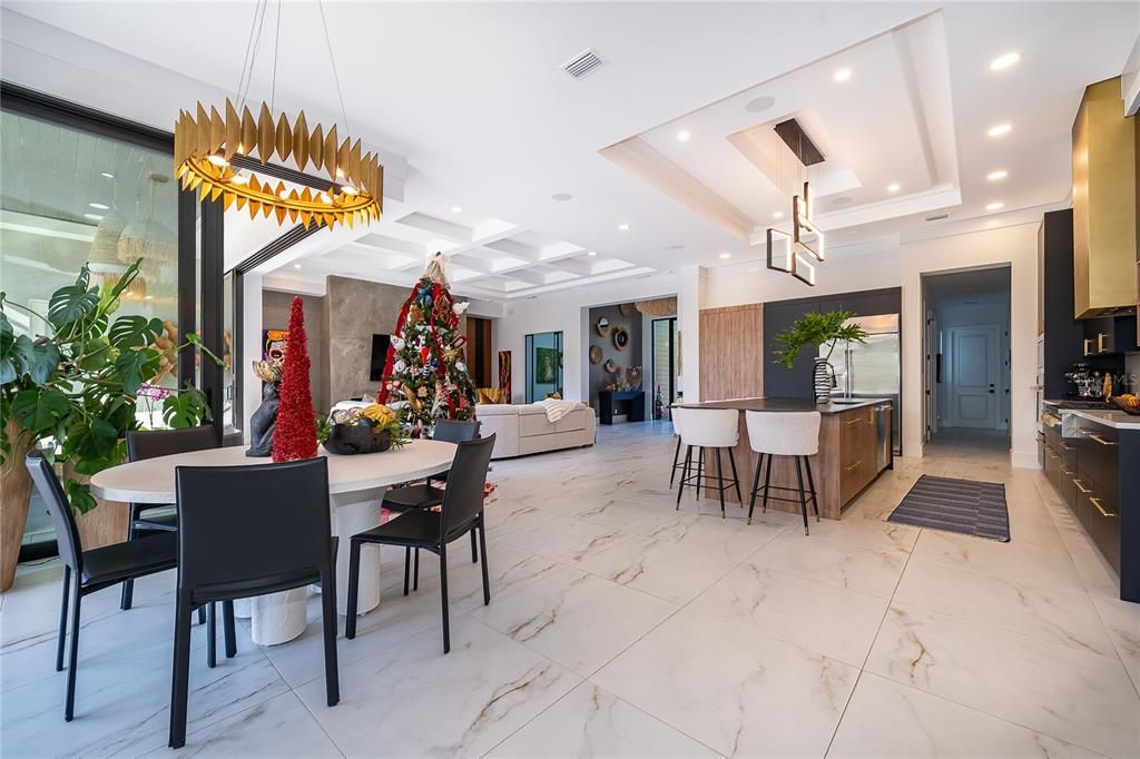 En Venta: $2,749,900 (4 camas, 4 baños, 3823 Pies cuadrados)