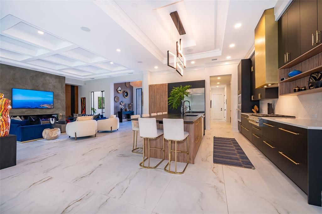 En Venta: $2,749,900 (4 camas, 4 baños, 3823 Pies cuadrados)