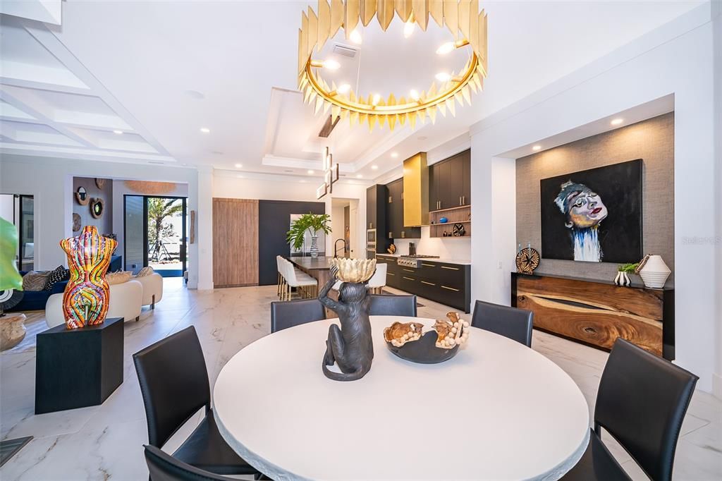 En Venta: $2,749,900 (4 camas, 4 baños, 3823 Pies cuadrados)