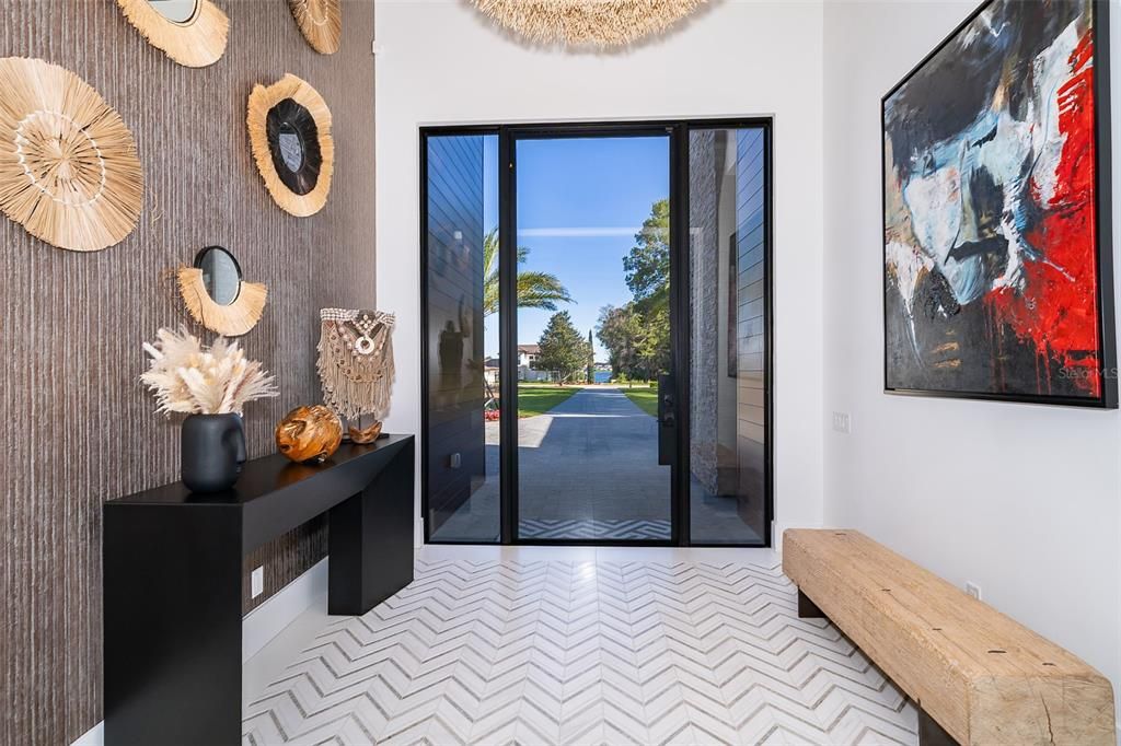 En Venta: $2,749,900 (4 camas, 4 baños, 3823 Pies cuadrados)