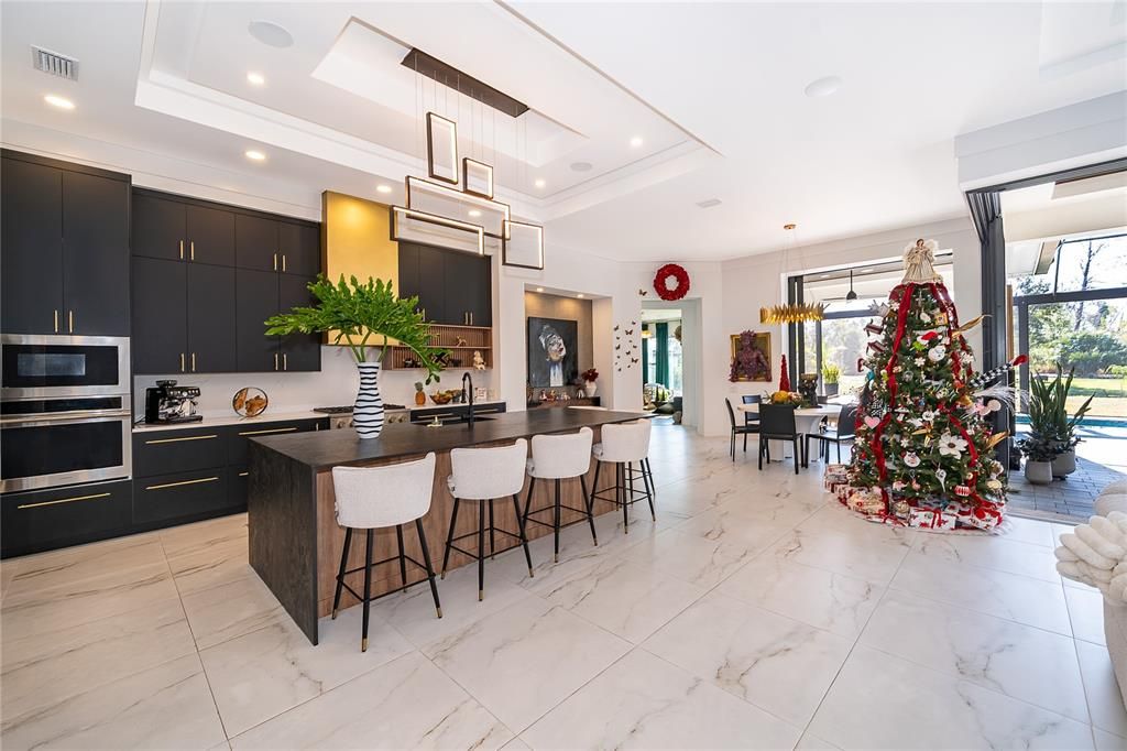 En Venta: $2,749,900 (4 camas, 4 baños, 3823 Pies cuadrados)