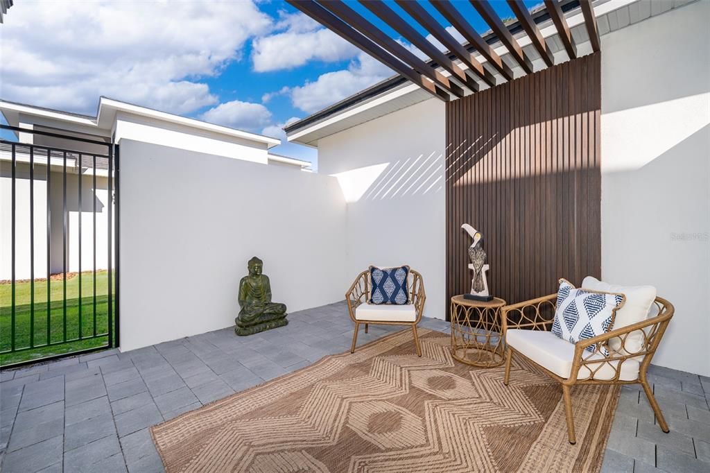 En Venta: $2,749,900 (4 camas, 4 baños, 3823 Pies cuadrados)