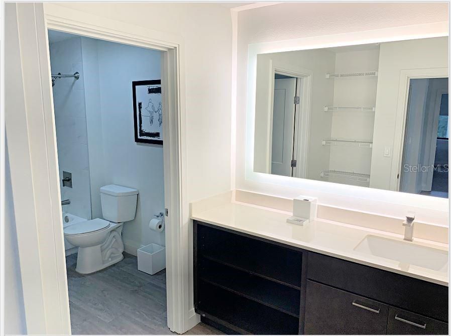 En Venta: $399,900 (3 camas, 2 baños, 1396 Pies cuadrados)