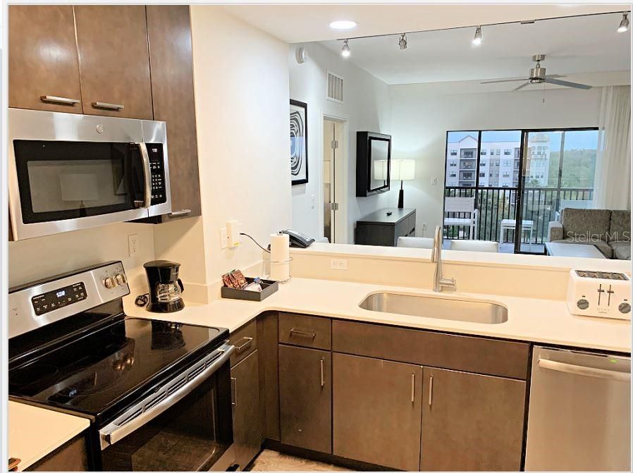 En Venta: $399,900 (3 camas, 2 baños, 1396 Pies cuadrados)