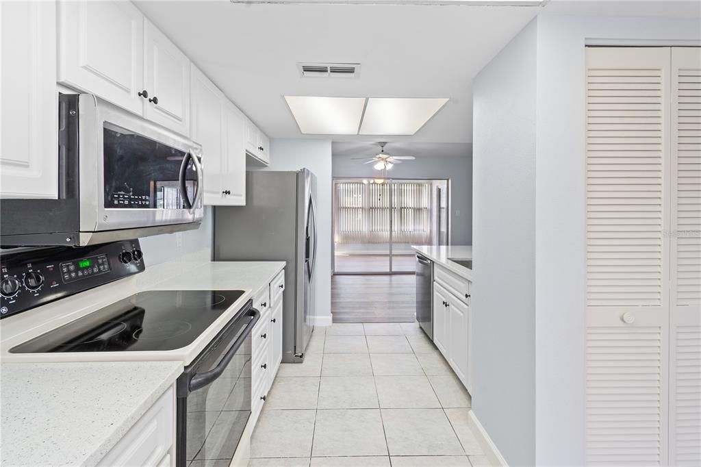 En Venta: $145,000 (2 camas, 2 baños, 1296 Pies cuadrados)