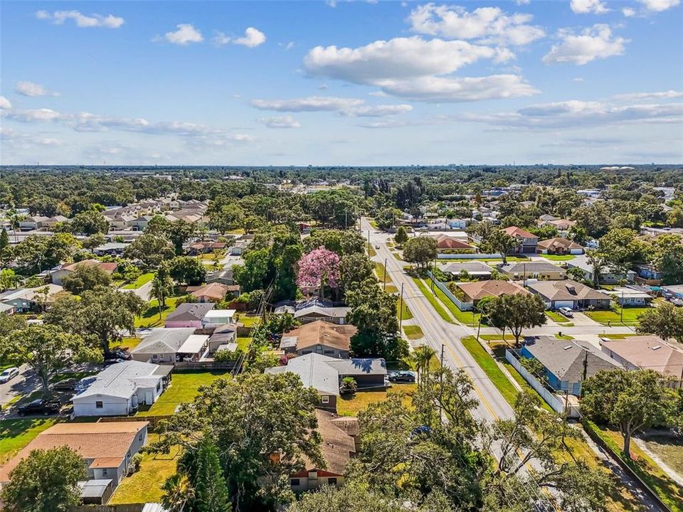 合同活跃: $329,000 (3 贝兹, 2 浴室, 1032 平方英尺)