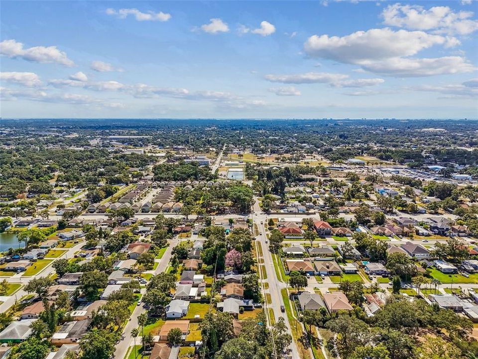 合同活跃: $329,000 (3 贝兹, 2 浴室, 1032 平方英尺)