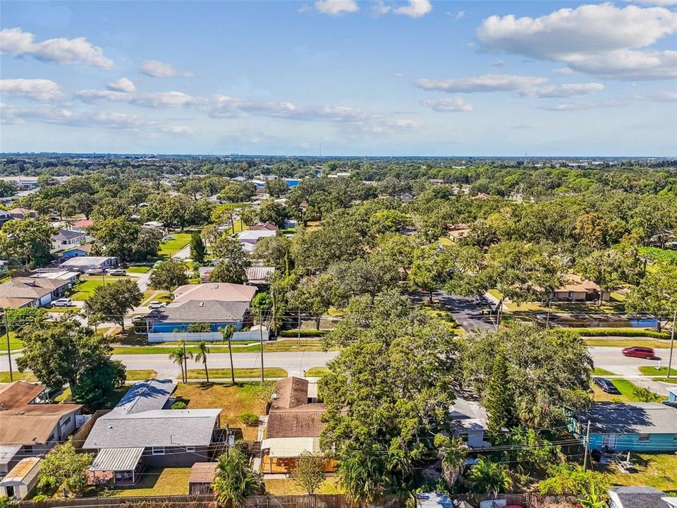 合同活跃: $329,000 (3 贝兹, 2 浴室, 1032 平方英尺)