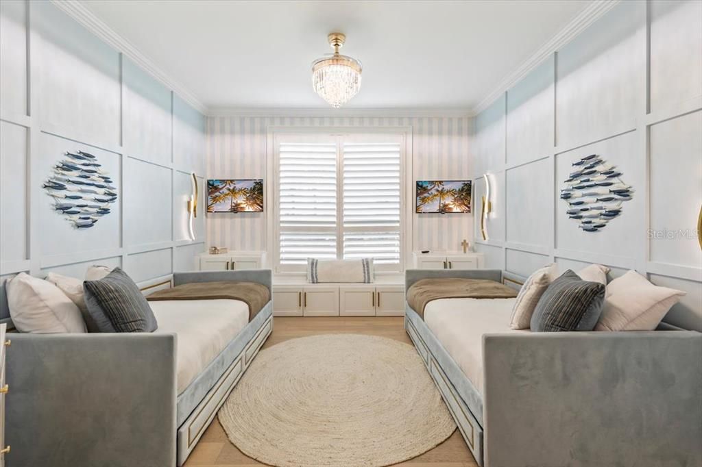 На продажу: $725,000 (3 спален, 3 ванн, 2239 Квадратных фут)