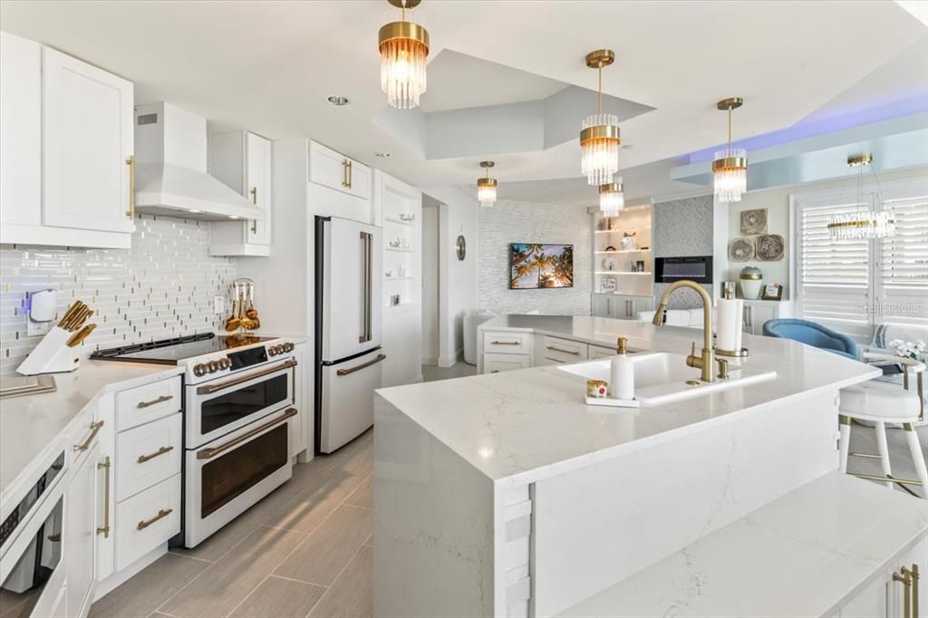 На продажу: $725,000 (3 спален, 3 ванн, 2239 Квадратных фут)