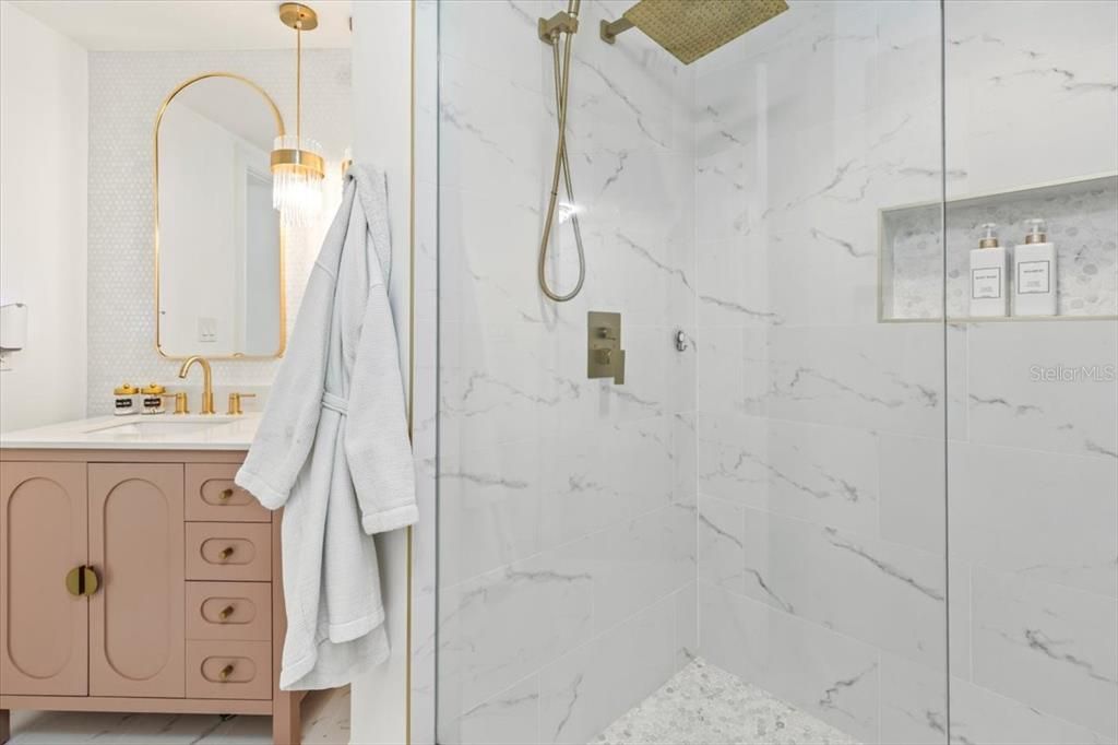 На продажу: $725,000 (3 спален, 3 ванн, 2239 Квадратных фут)