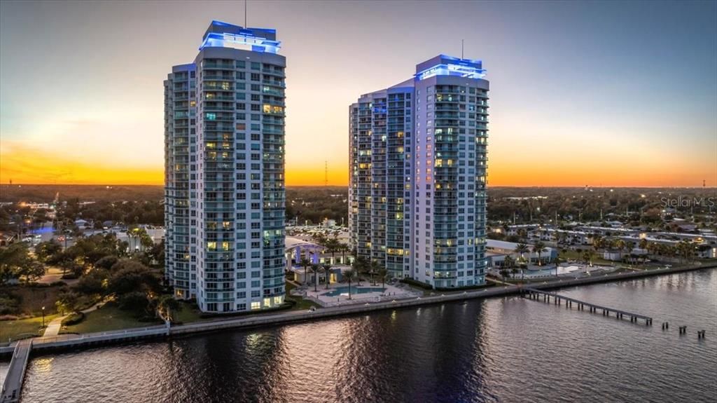 На продажу: $725,000 (3 спален, 3 ванн, 2239 Квадратных фут)