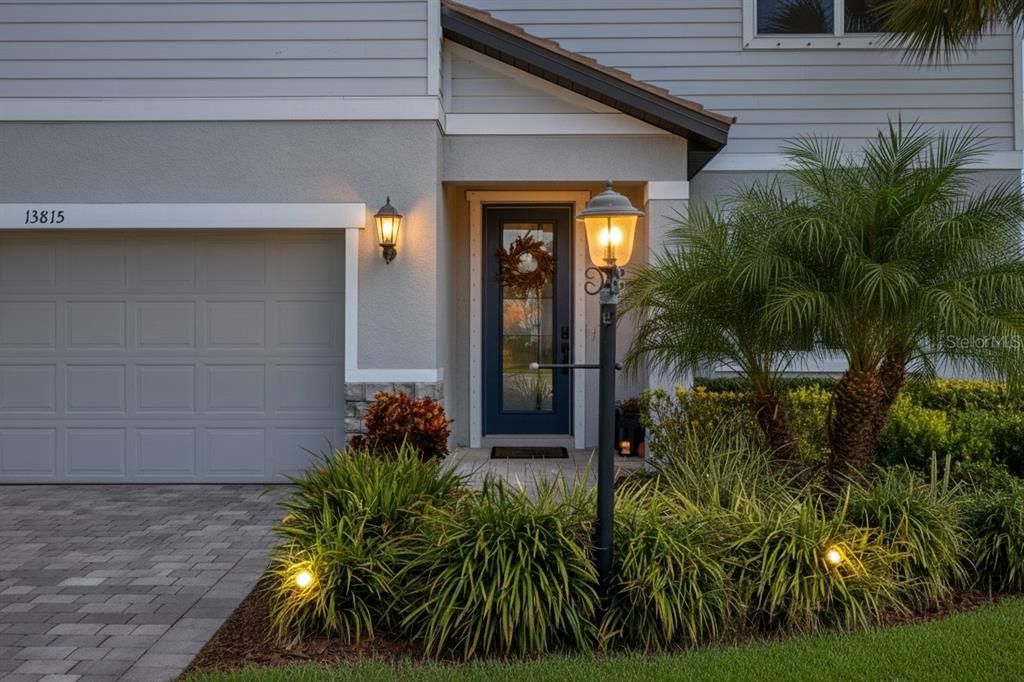 For Sale: $814,900 (5 beds, 3 baths, 3000 Square Feet)