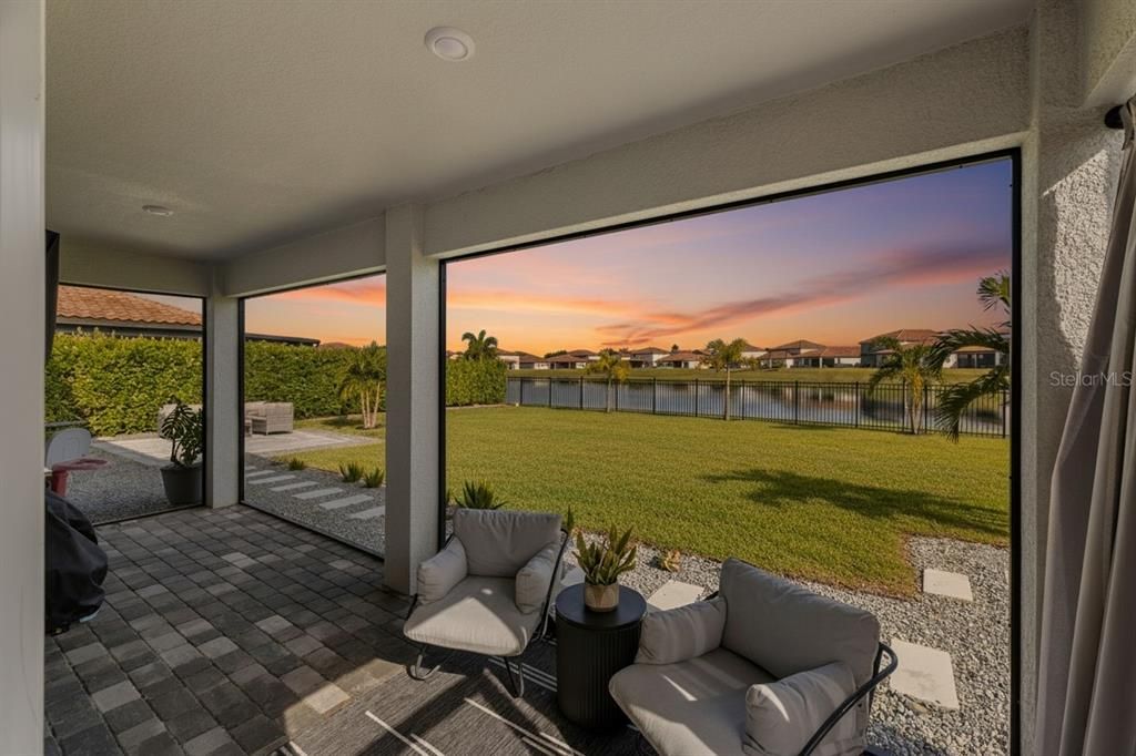 For Sale: $814,900 (5 beds, 3 baths, 3000 Square Feet)