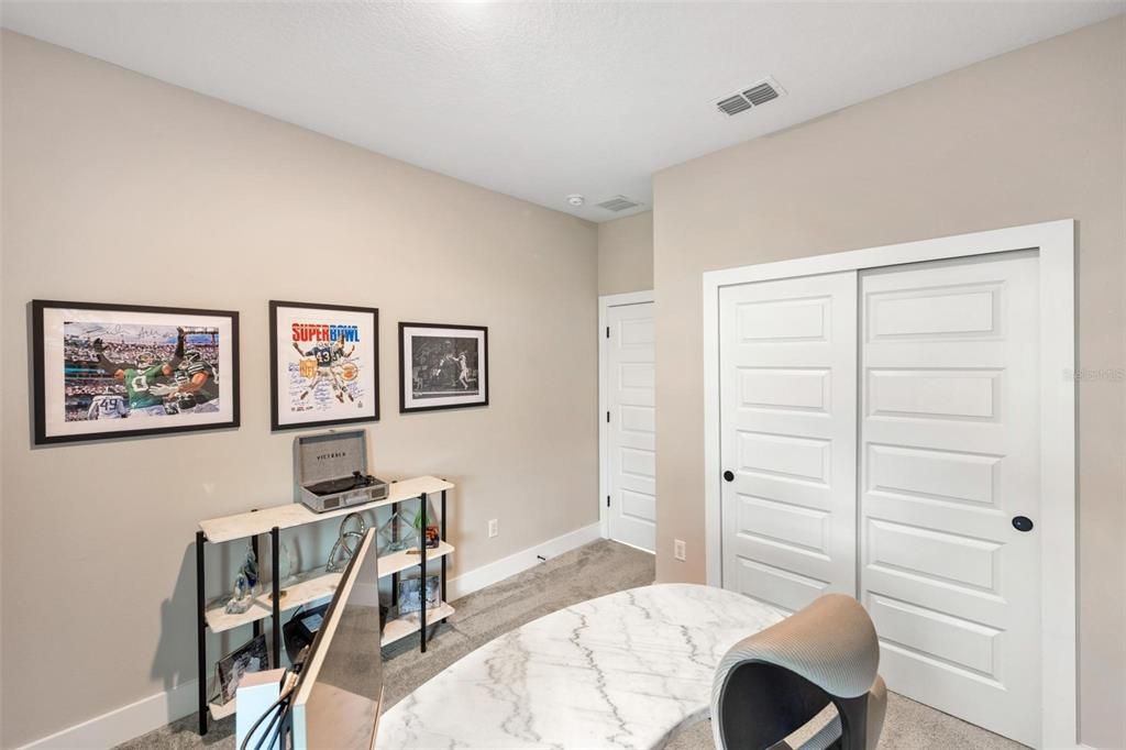 For Sale: $814,900 (5 beds, 3 baths, 3000 Square Feet)