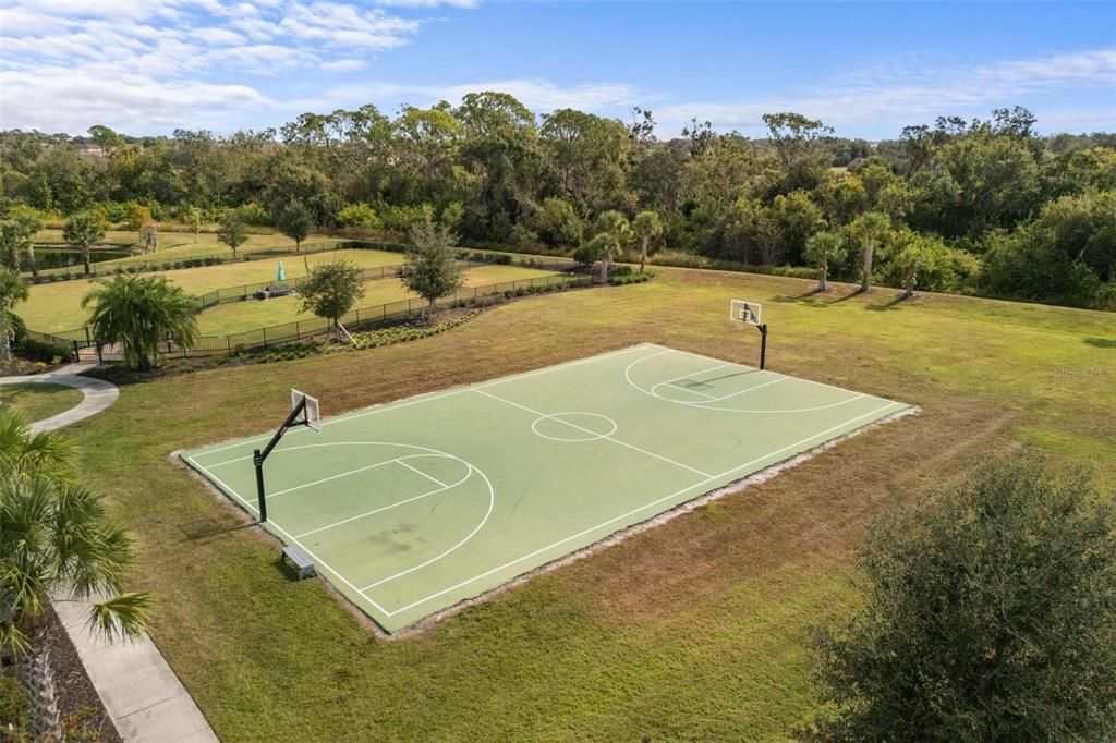 For Sale: $814,900 (5 beds, 3 baths, 3000 Square Feet)