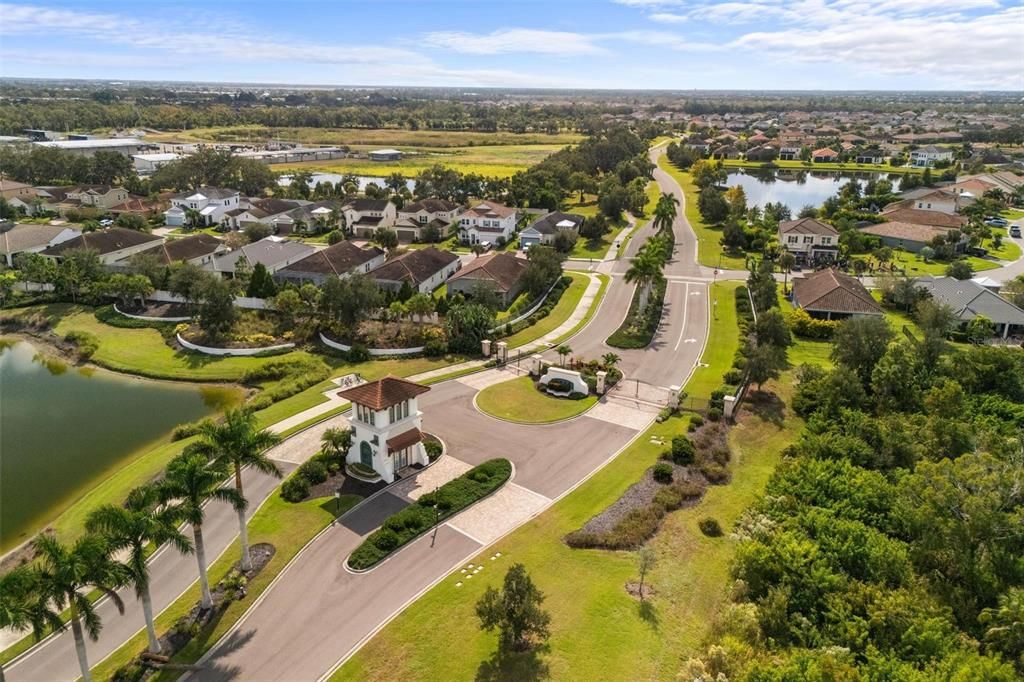 For Sale: $814,900 (5 beds, 3 baths, 3000 Square Feet)