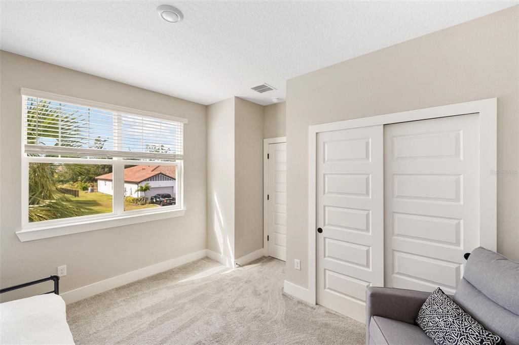 For Sale: $814,900 (5 beds, 3 baths, 3000 Square Feet)