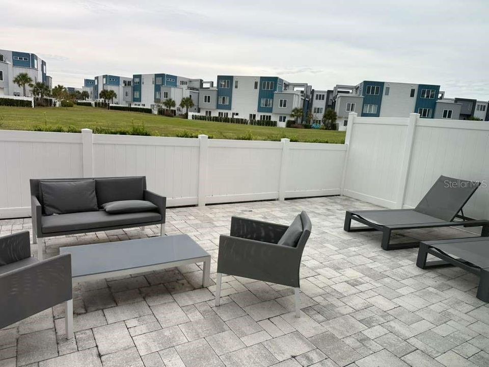 В аренду: $2,750 (4 спален, 3 ванн, 1750 Квадратных фут)