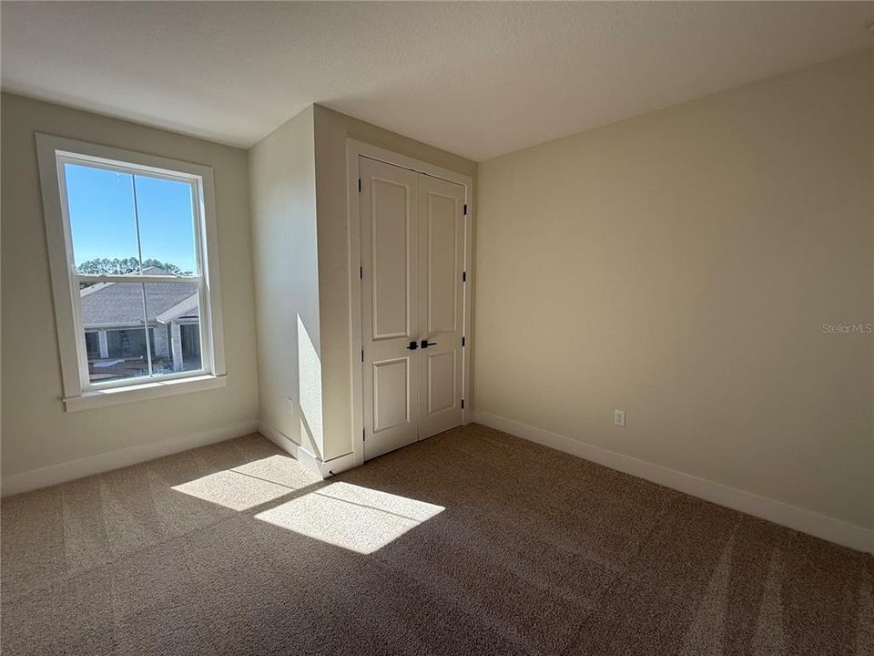 Под контрактом: $1,233,110 (4 спален, 3 ванн, 3098 Квадратных фут)