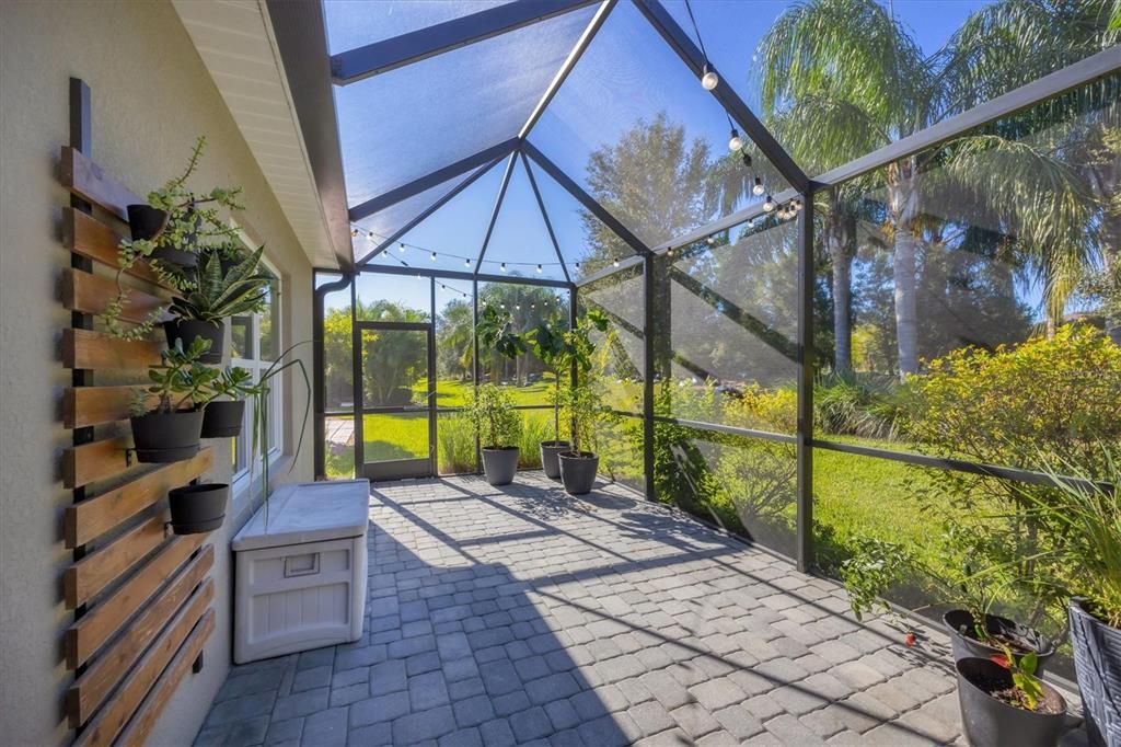 Active With Contract: $419,000 (3 beds, 2 baths, 1766 Square Feet)