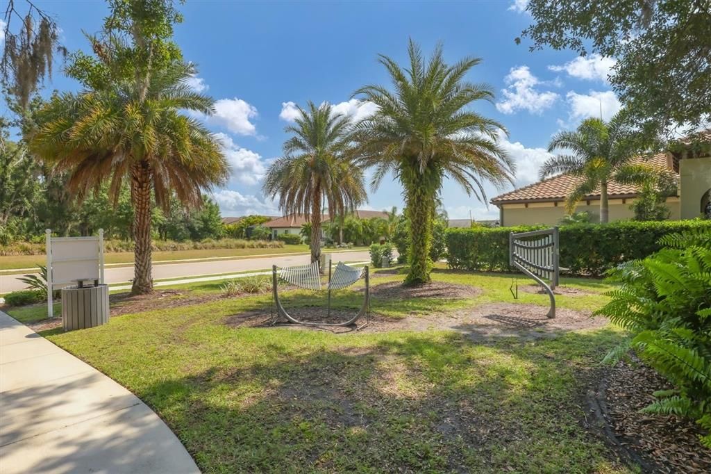 Active With Contract: $419,000 (3 beds, 2 baths, 1766 Square Feet)