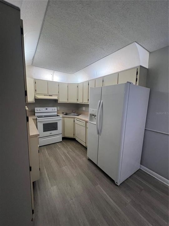 For Rent: $1,620 (2 beds, 2 baths, 1025 Square Feet)