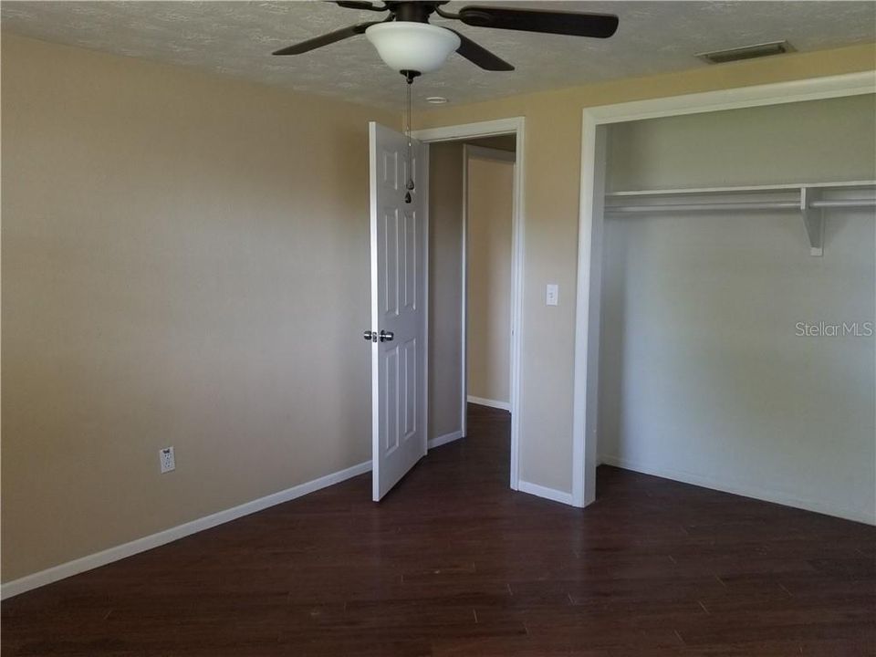 For Rent: $1,695 (3 beds, 2 baths, 1269 Square Feet)
