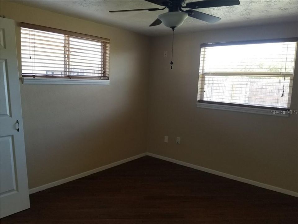 For Rent: $1,695 (3 beds, 2 baths, 1269 Square Feet)